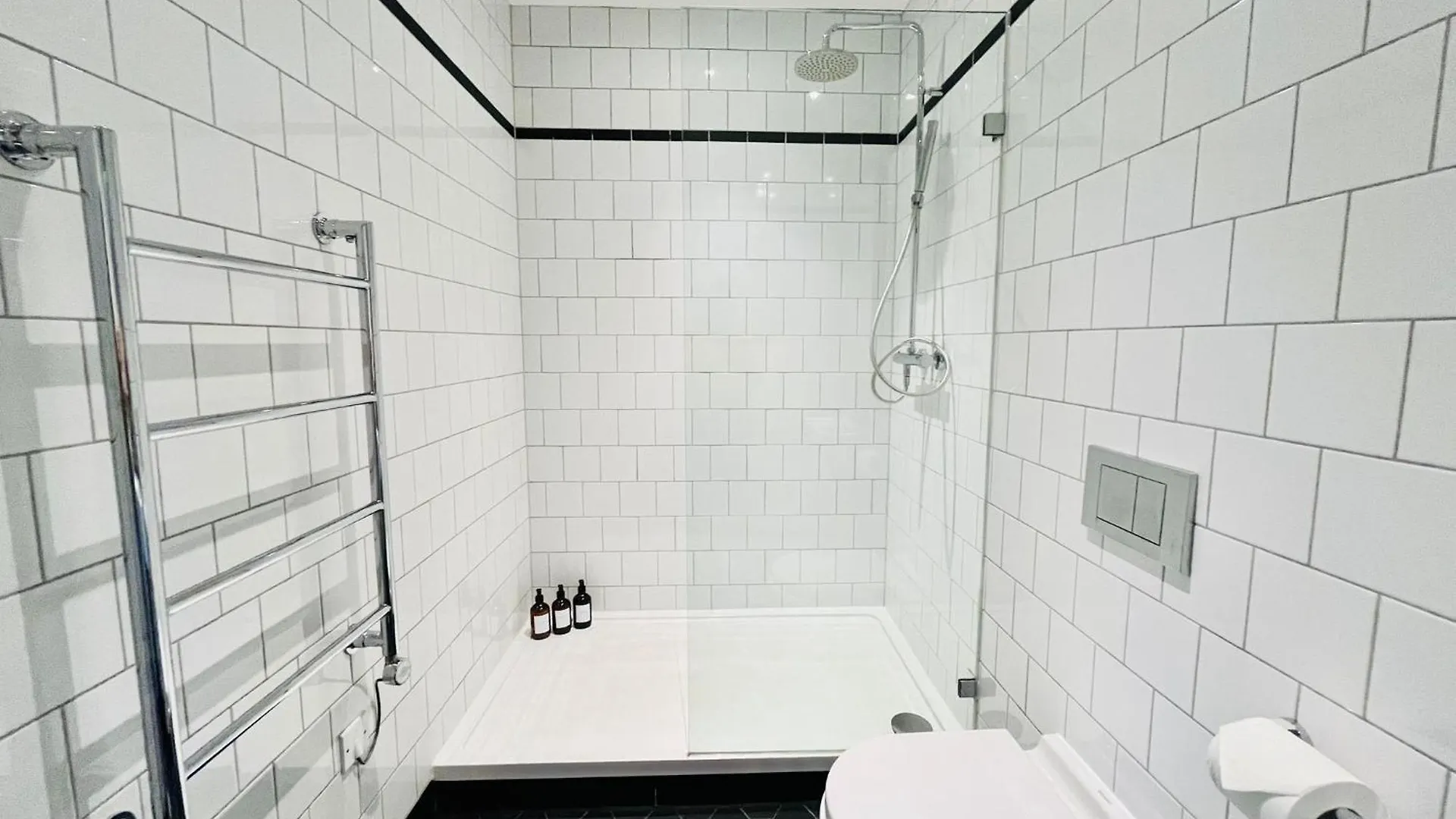 Luxurious Apartment - Prime Location Near Excel, O2 & Canary Wharf London