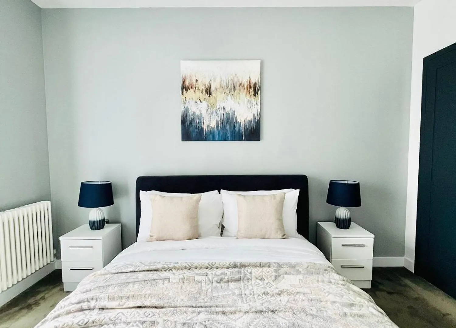 Luxurious Apartment - Prime Location Near Excel, O2 & Canary Wharf London